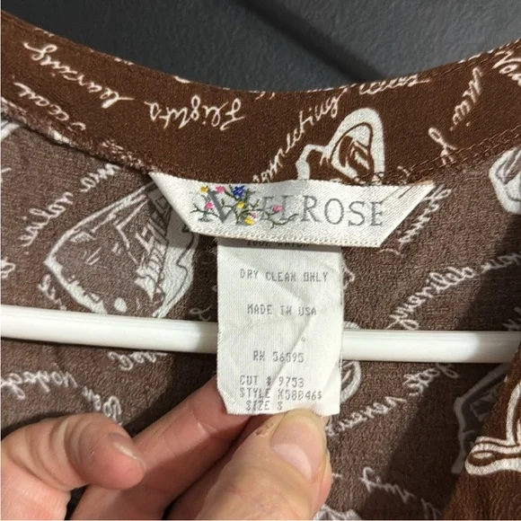 3/$14 Melrose Vintage Sleeveless Rayon Travel
Print Top Size: S - Picture 3 of 6